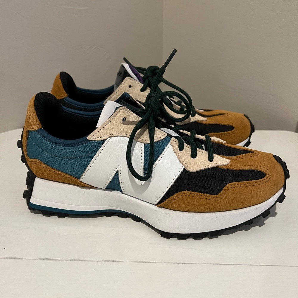 New Balance 327